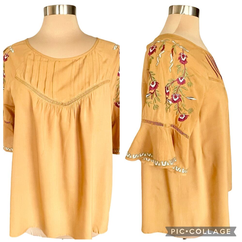 Entro Mustard Top Floral Embroidered Sz‎ M Pleated Bell Sleeves Boho Western